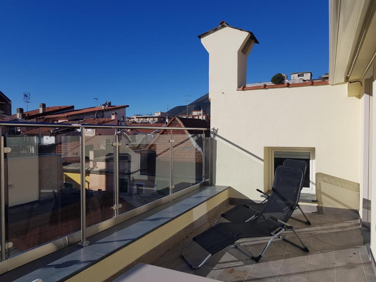 Casaviva - Casa Vacanze A Ceriale Con Terrazza Exterior photo